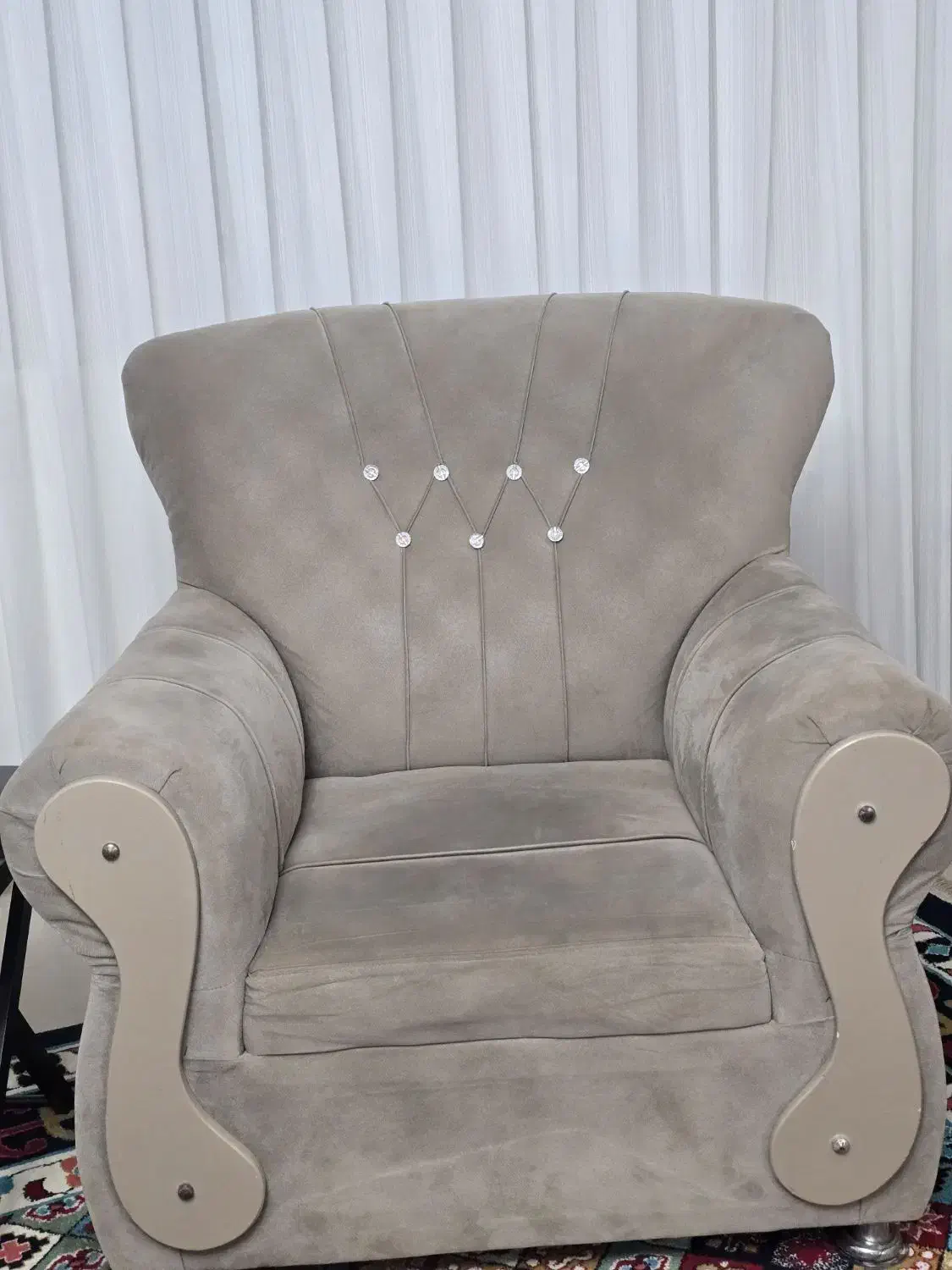 فروش مبل ۷ نفره+۴ میزعسلی|مبلمان خانگی و میز عسلی|کلارآباد, |دیوار