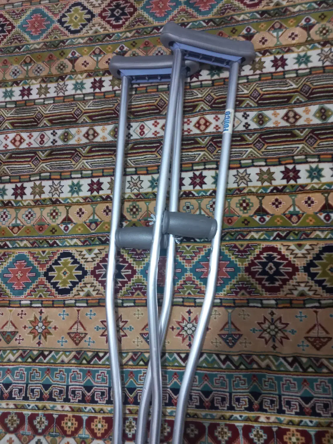 عصا|پزشکی|فولادشهر, B2|دیوار