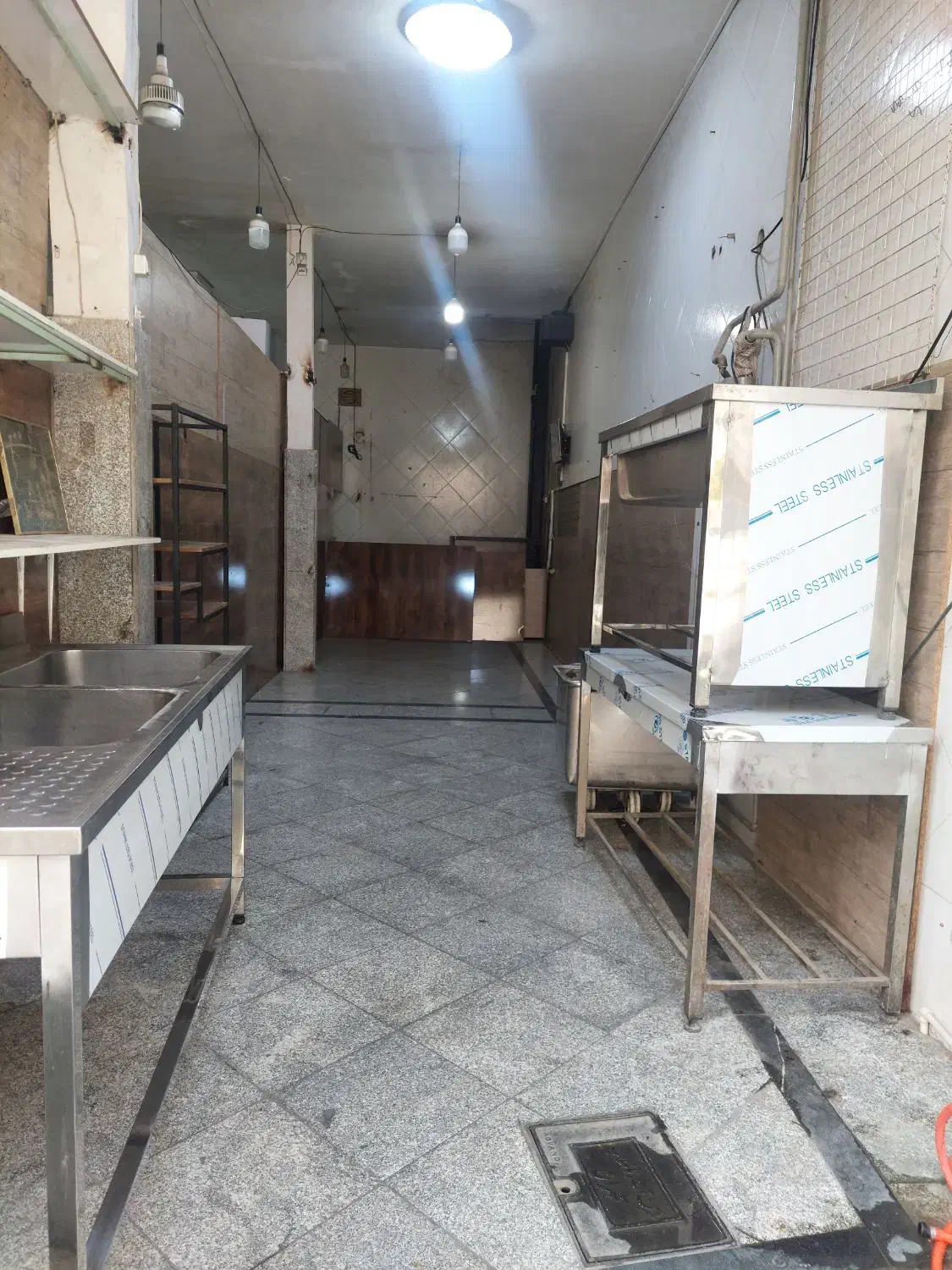 رهن مغازه|اجارهٔ مغازه و غرفه|تهران, نعمت‌آباد|دیوار