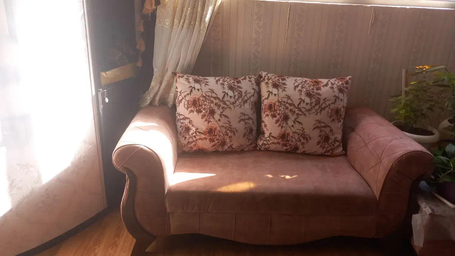 فروش مبلمان و میز و صندلی ۶نفره|مبلمان خانگی و میز عسلی|شیراز, کلاهدوز|دیوار