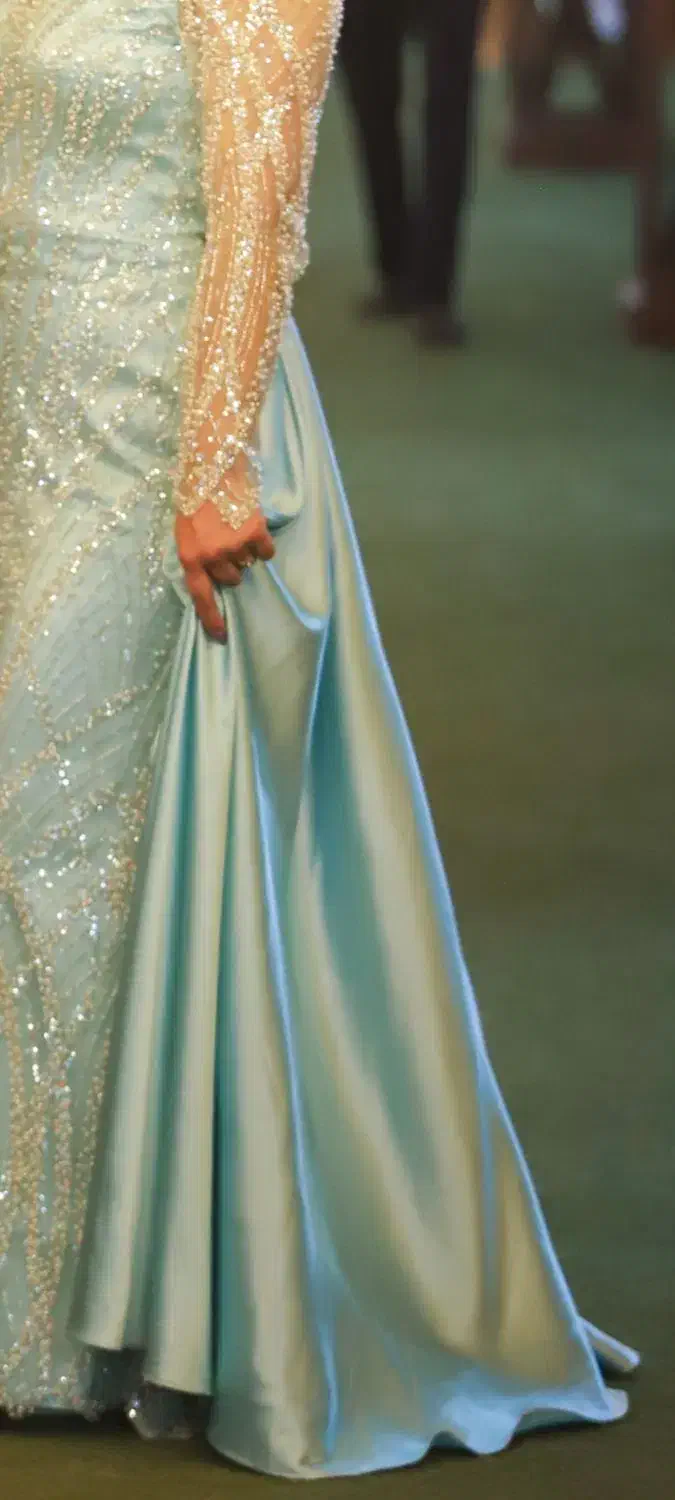 لباس مجلسی|لباس|قم, بوستان جوان|دیوار