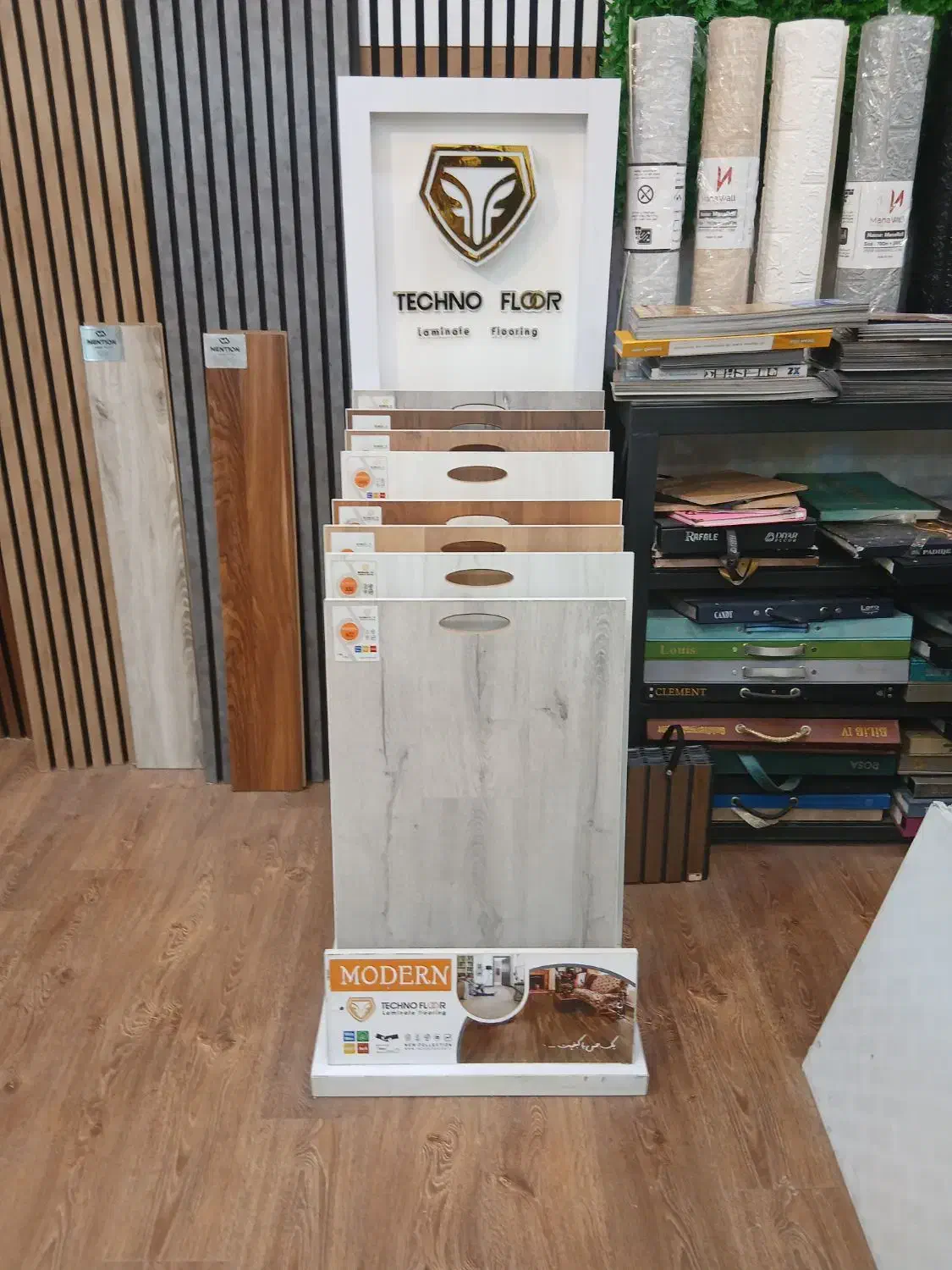 کاغذ دیواری،کناف،پارکت،چمن،نقاشی|خدمات پیشه و مهارت|قم, شاه ابراهیم|دیوار