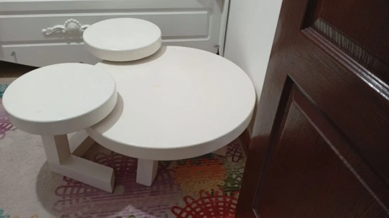 جلو مبلی و عسلی گرد|مبلمان خانگی و میز عسلی|رشت, شهرک شهید رجایی|دیوار