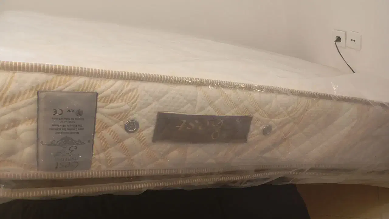 تشک تک‌نفره برند زست|تشک تختخواب|کرج, شهرک جهان‌نما|دیوار