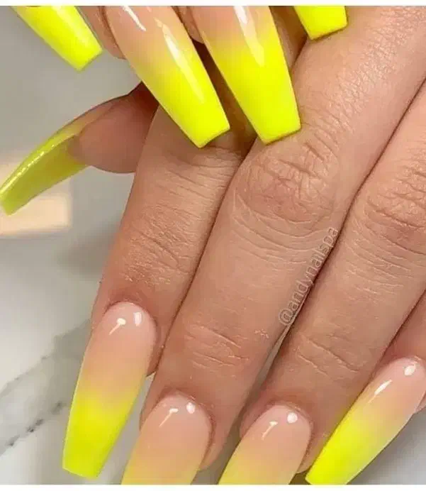 خدمات ناخن با آف ویژه|خدمات آرایشگری و زیبایی|شیراز, کاراندیش|دیوار