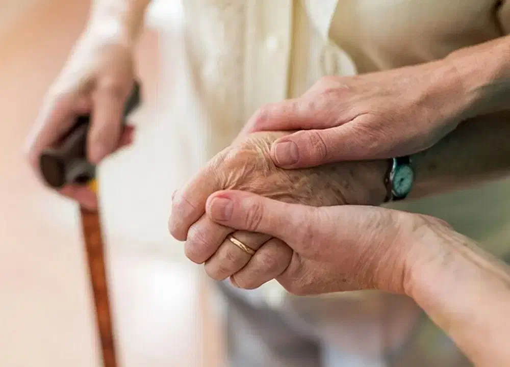 خانه رایگان در ازای کمک در منزل ومراقبت از سالمند|استخدام سرایداری و نظافت|مشهد, شهرک لشکر (شهرک غرب)|دیوار