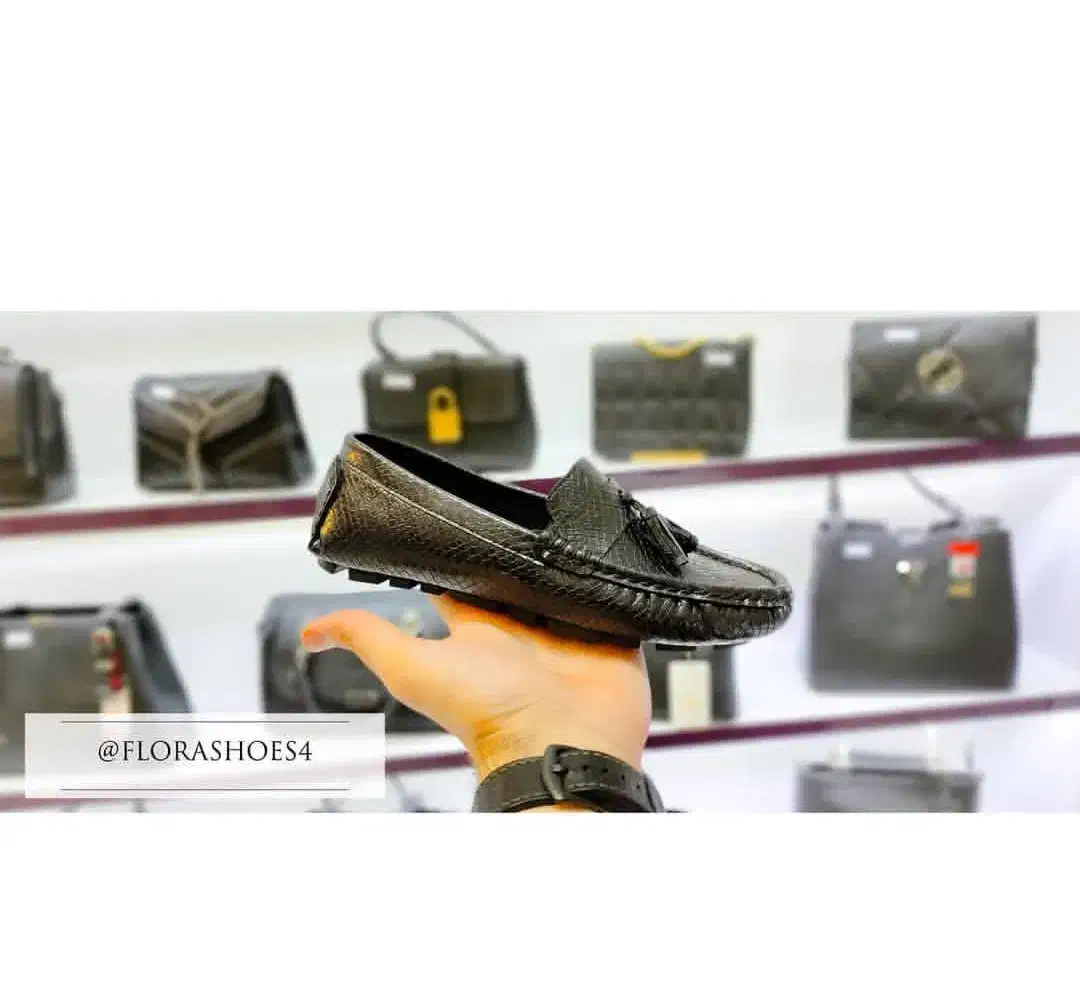 حراج انواع کیف و کفش بدلیل جمع آوری|کیف، کفش، کمربند|اردبیل, |دیوار