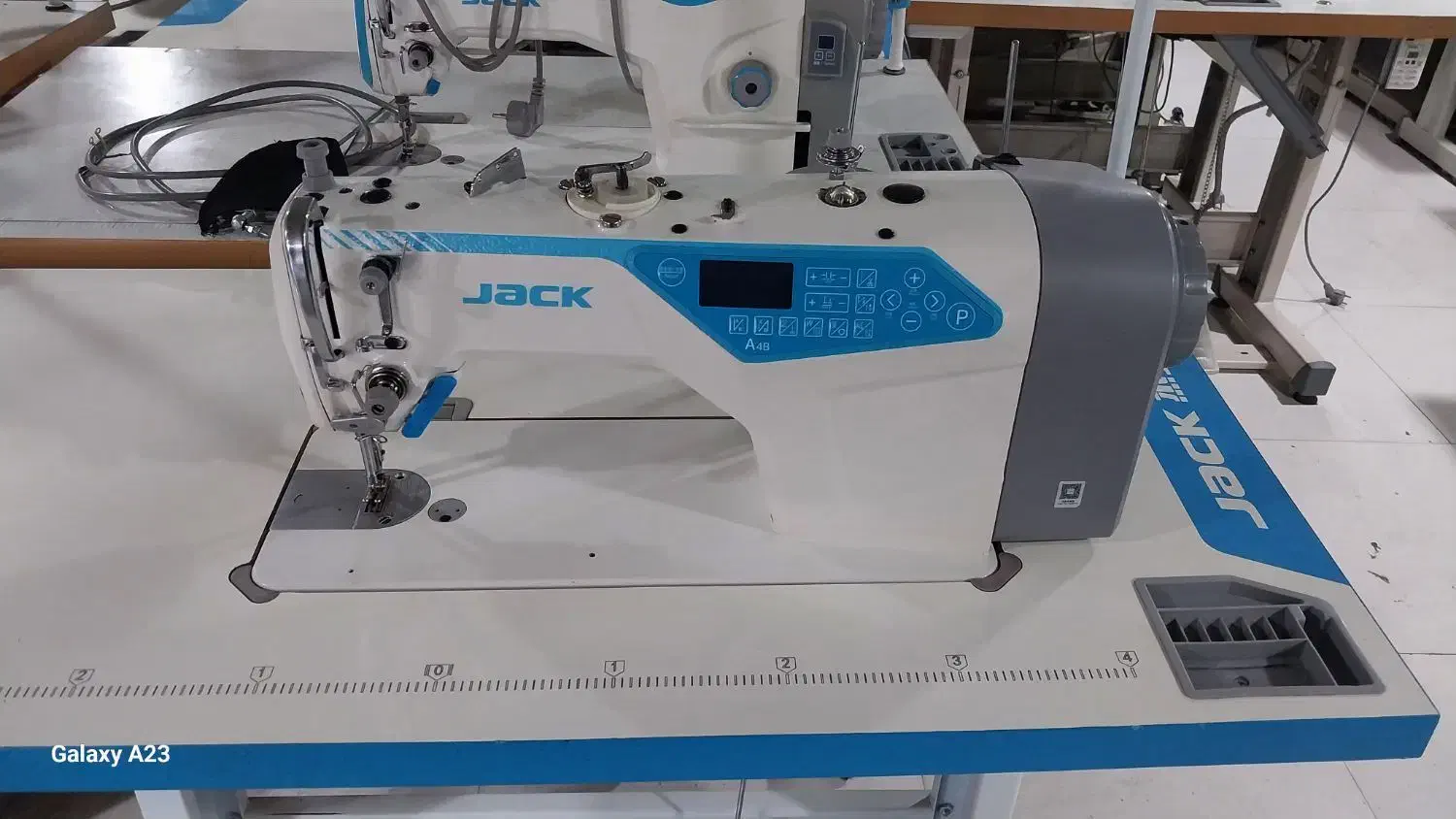 a4b تمام فول|چرخ خیاطی و ریسندگی|بانه, |دیوار