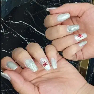 کاشت ناخون|خدمات آرایشگری و زیبایی|اسلامآباد غرب, |دیوار