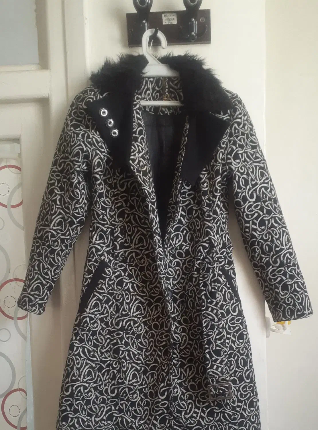 نیم پالتو مردانه و زنانه|لباس|اصفهان, پوریای ولی|دیوار