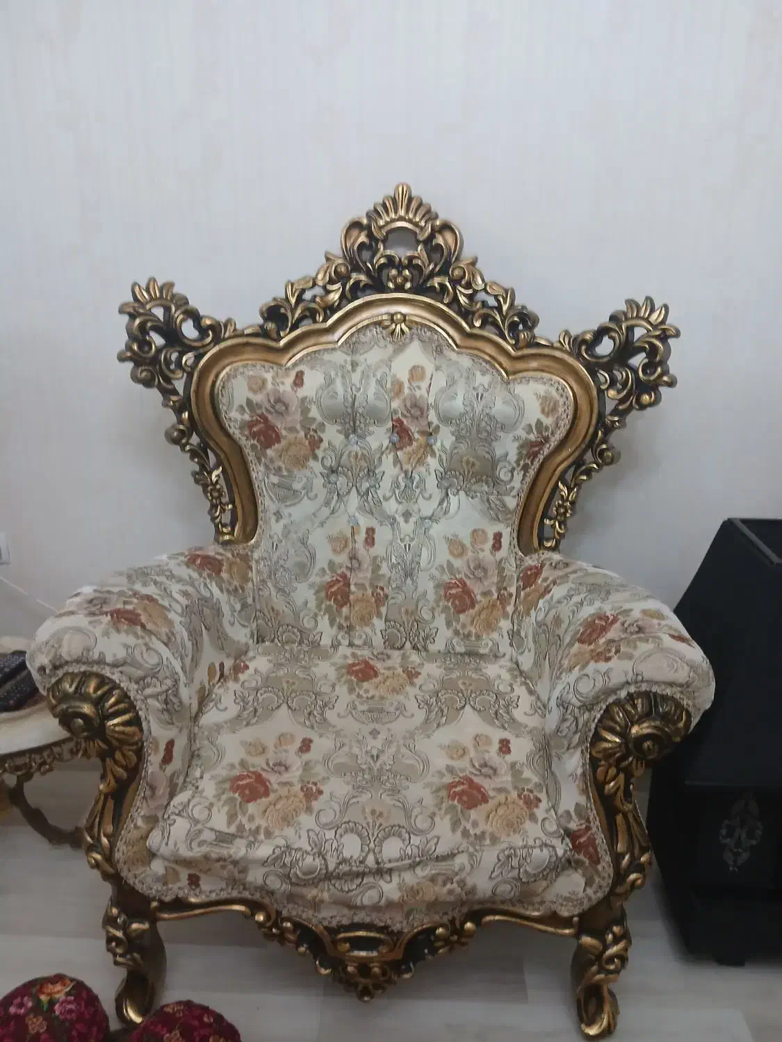 مبلمان سلطنتی|مبلمان خانگی و میز عسلی|پلدشت, |دیوار