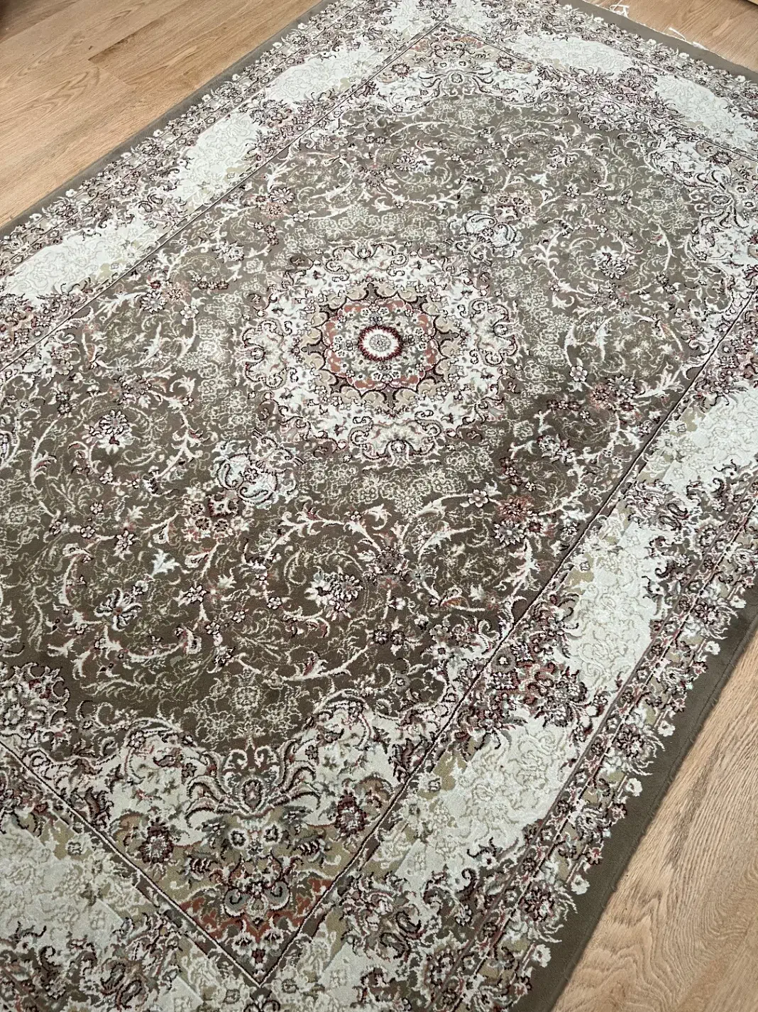 دو عدد فرش ماشینی چهارمتری|فرش|تهران, نیروی هوایی (پیروزی)|دیوار