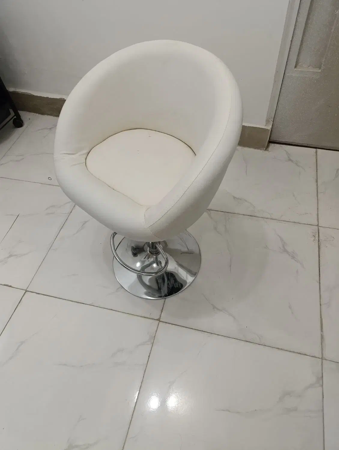 صندلی استادکار|صندلی و نیمکت|دزفول, |دیوار