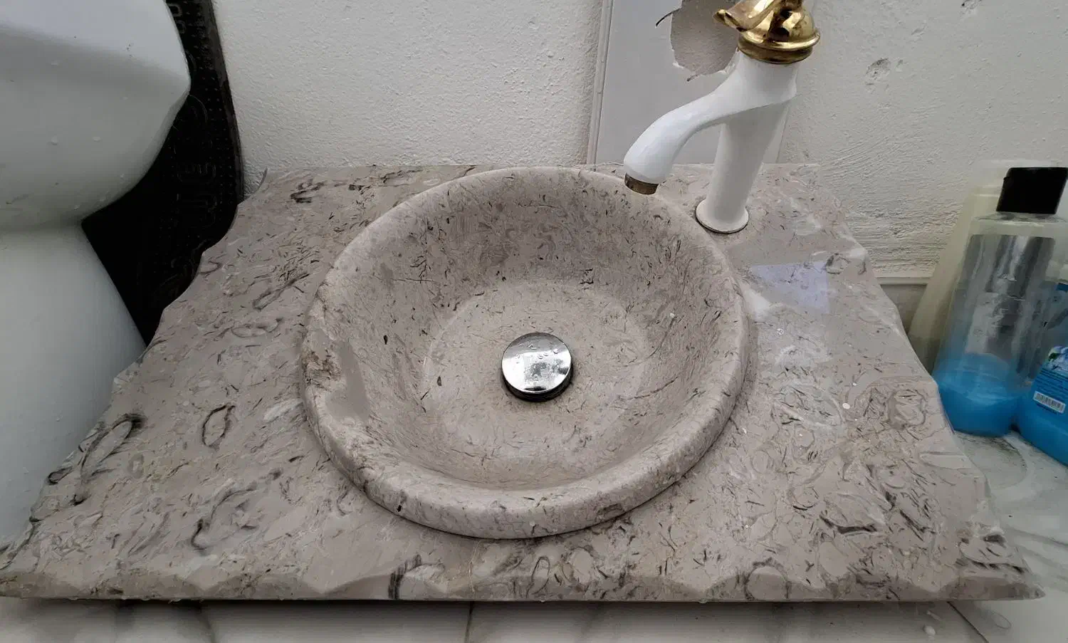 تمام سنگی همراه شیر سفید طلایی|لوازم سرویس بهداشتی|پردیس, فاز ۸|دیوار