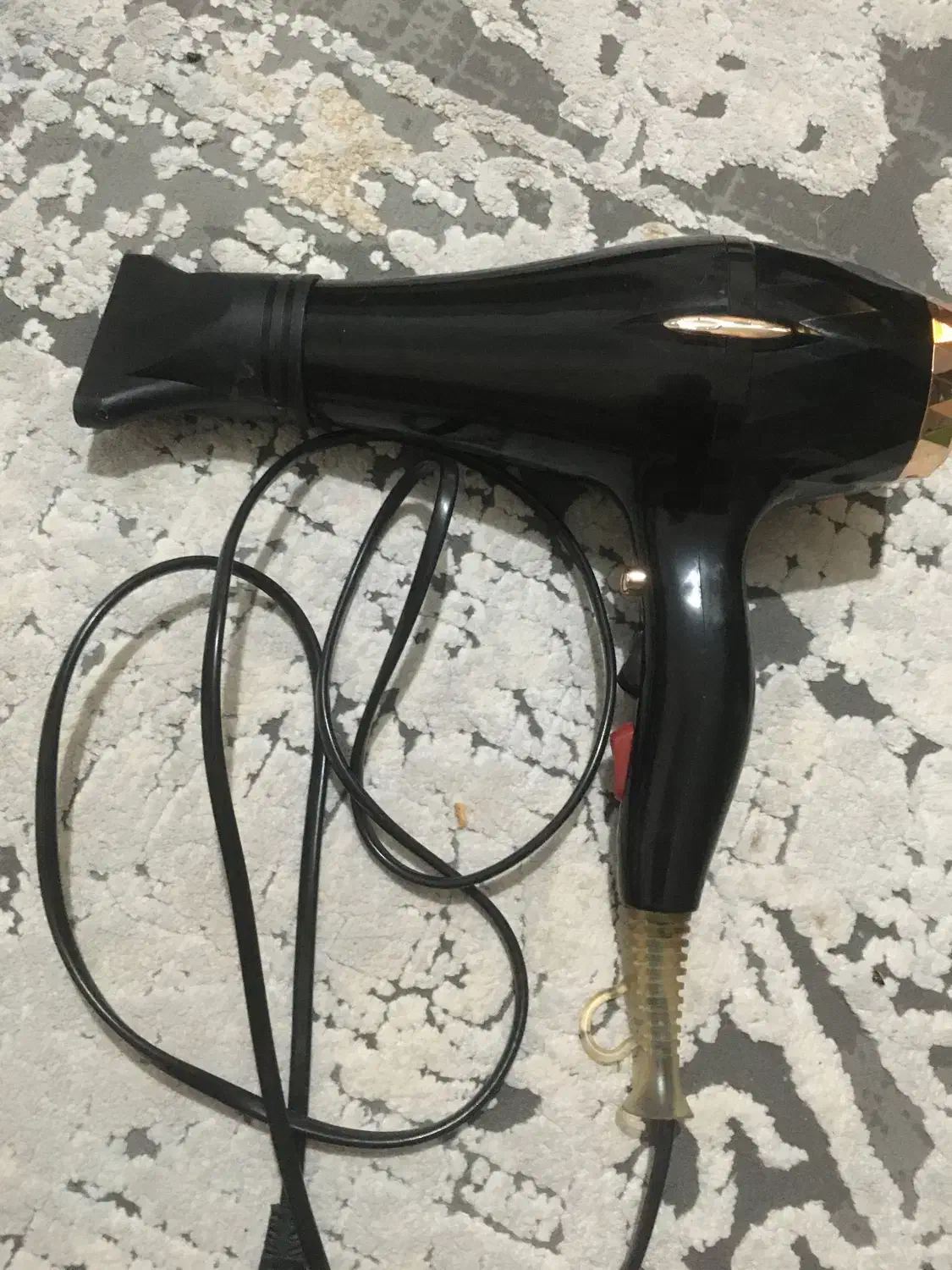 سشوار|آرایشگاه و سالن‌های زیبایی|پرند, فاز ۵|دیوار