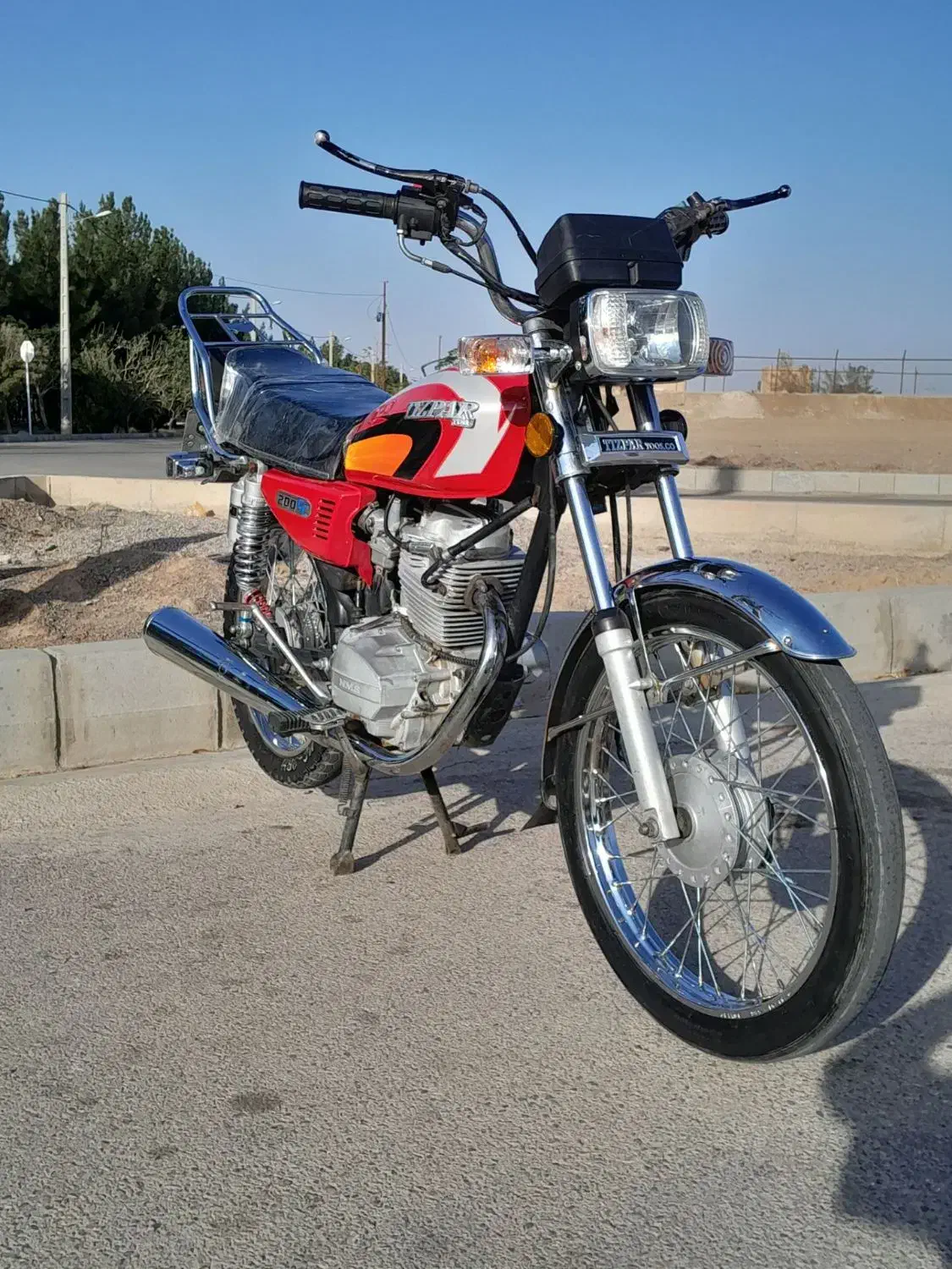 200پرواز مدل ۹۴ قیمت توافقی|موتورسیکلت|بجستان, |دیوار
