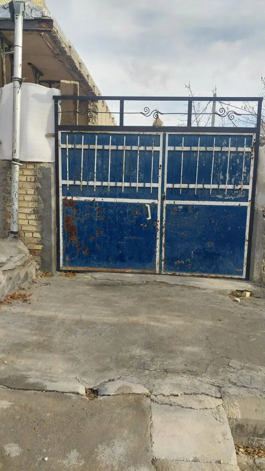 دربه ورودی عرض ۲۸۰ ارتفا۲۵۰ ماشین روبااهن سنگین|مصالح و تجهیزات ساختمان|کرانی, |دیوار