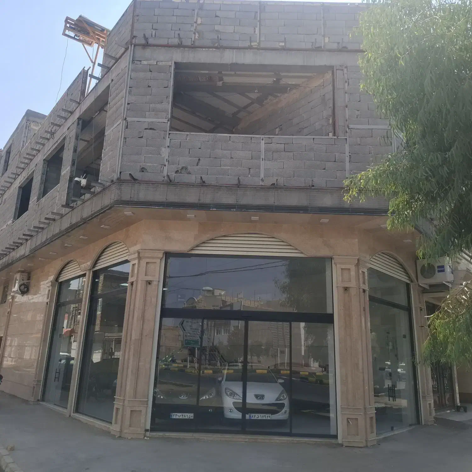 فروش ملک و ساختمان دونبش و مغازه بر یادگار امام|فروش مغازه و غرفه|قم, علی آباد سعدگان|دیوار
