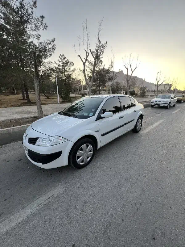 مگان ۱۶۰۰|خودرو سواری و وانت|اصفهان, کوی ولی عصر|دیوار