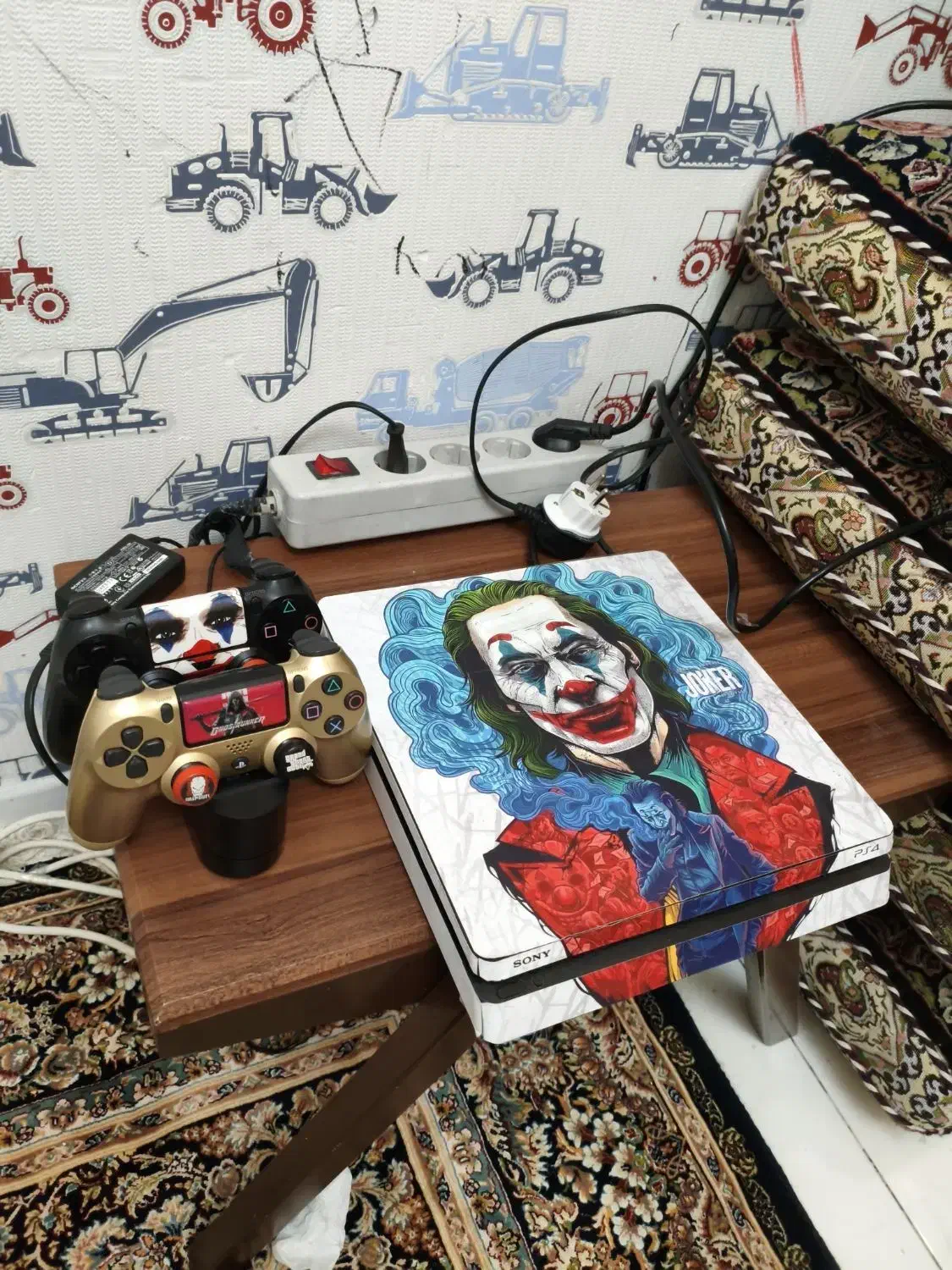 پلی استیشن۴کپی خور اسلیم با شارژردسته کارخانه سونی|کنسول، بازی ویدئویی و آنلاین|سنندج, |دیوار