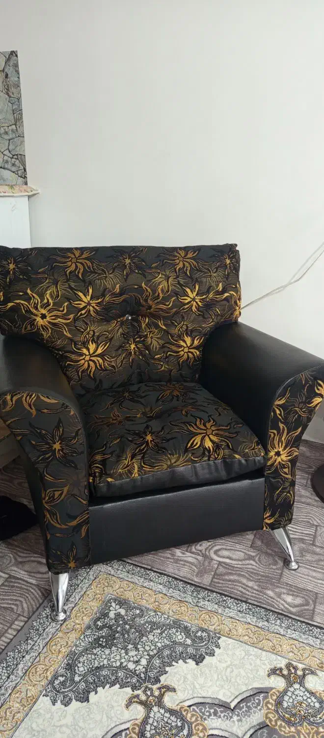 مبل|مبلمان خانگی و میز عسلی|ماکو, |دیوار