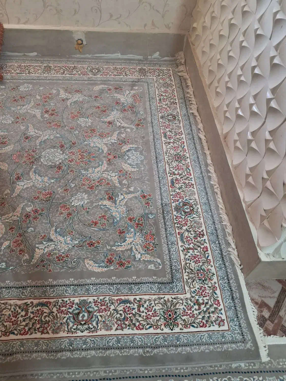 دوعدد فرش ۷۰۰ شانه|فرش|دورود, |دیوار