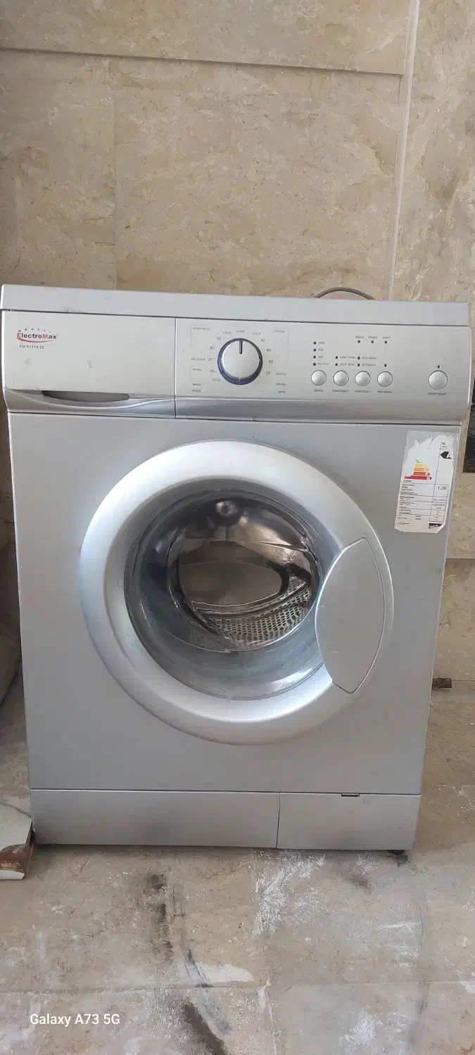 لباسشویی|ماشین لباسشویی و خشک‌کن لباس|هشتگرد, فاز ۲ مهستان|دیوار