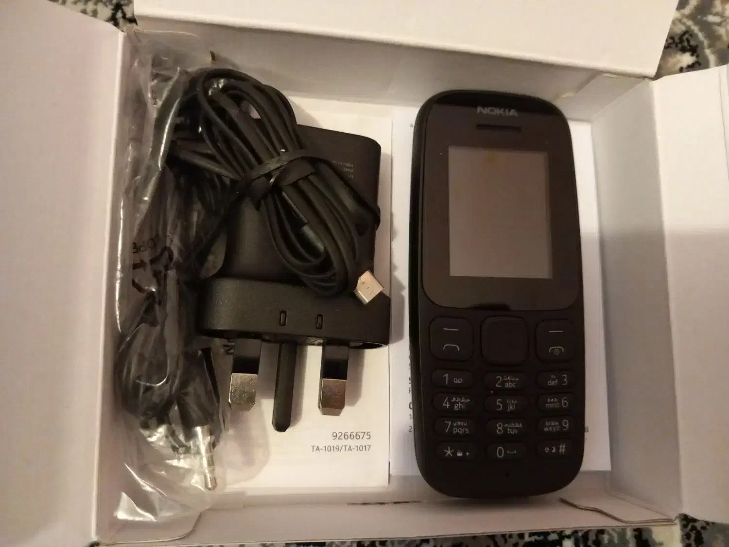 موبایل نوکیا خارجی قدیمی با شارژر اصلی|موبایل|اصفهان, سپاهان‌شهر|دیوار