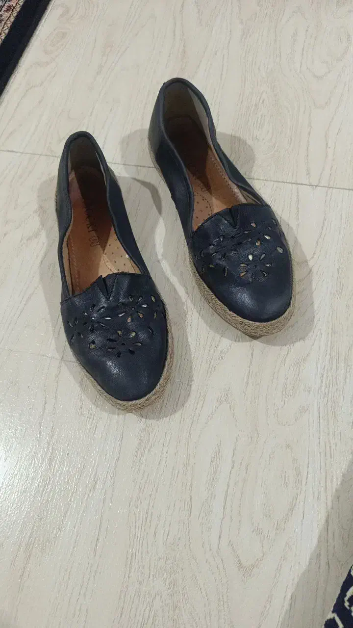 کفش وپالتو|عمده‌فروشی|خوی, |دیوار