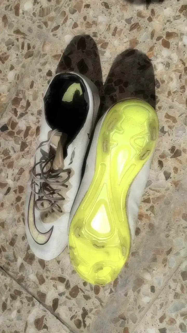 کفش فوتبال ویپور 10|کیف، کفش، کمربند|آبادان, |دیوار