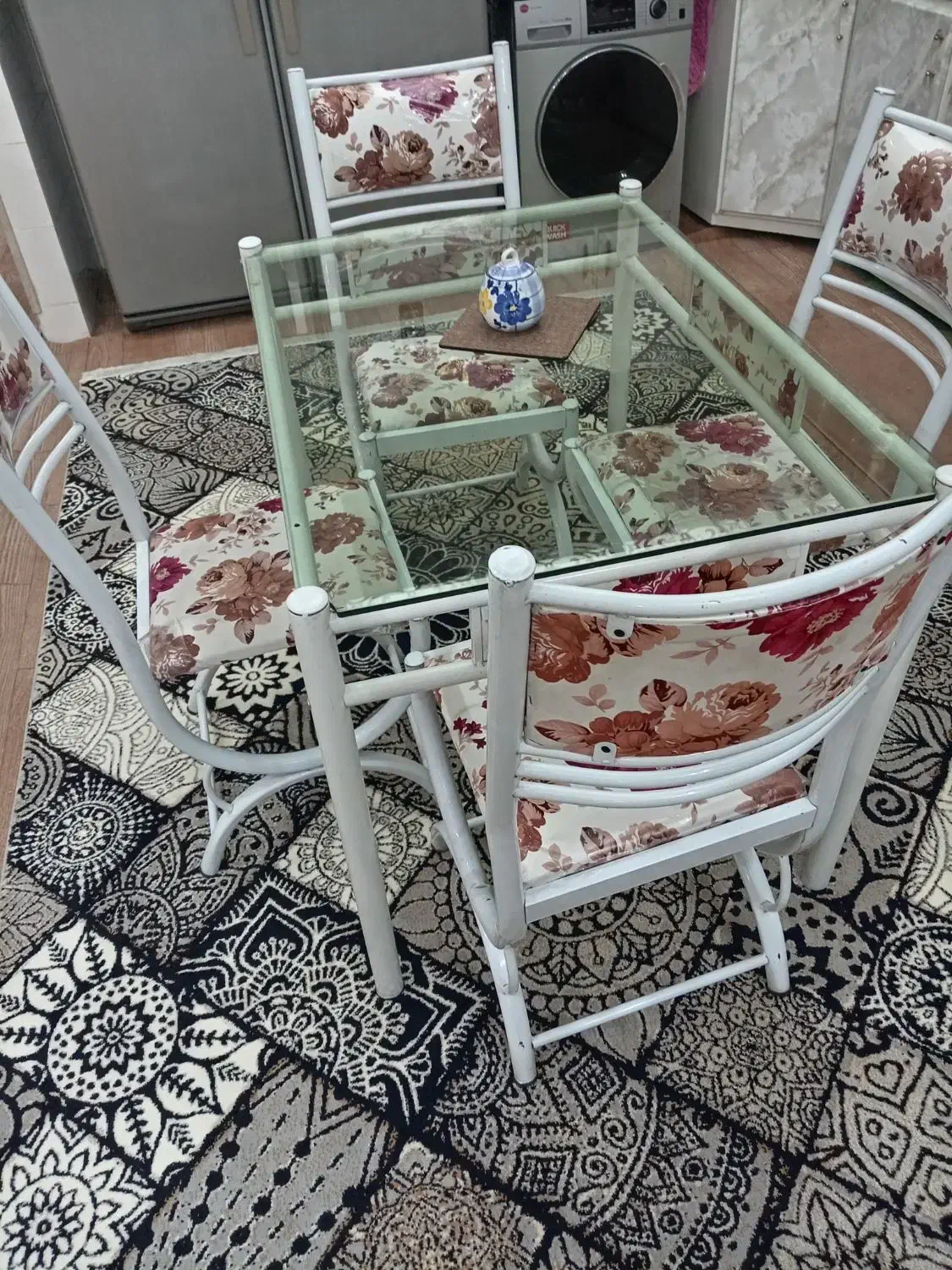 میز نهار خوری چهار نفره در حد نو|میز و صندلی غذاخوری|سامان, |دیوار