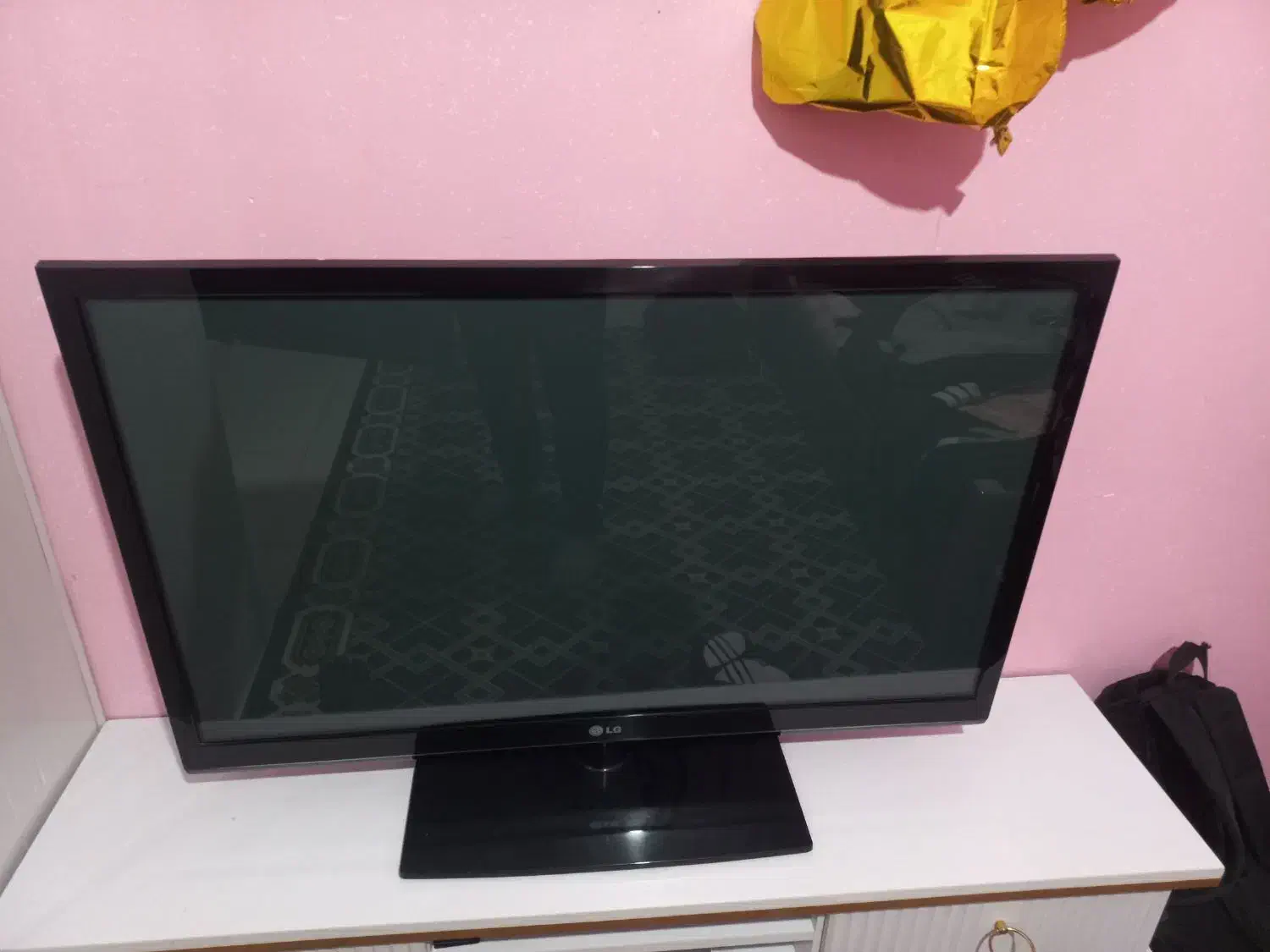 تلوزیون ۴۲اینچ|تلویزیون و پروژکتور|شاهینشهر, نبوت|دیوار