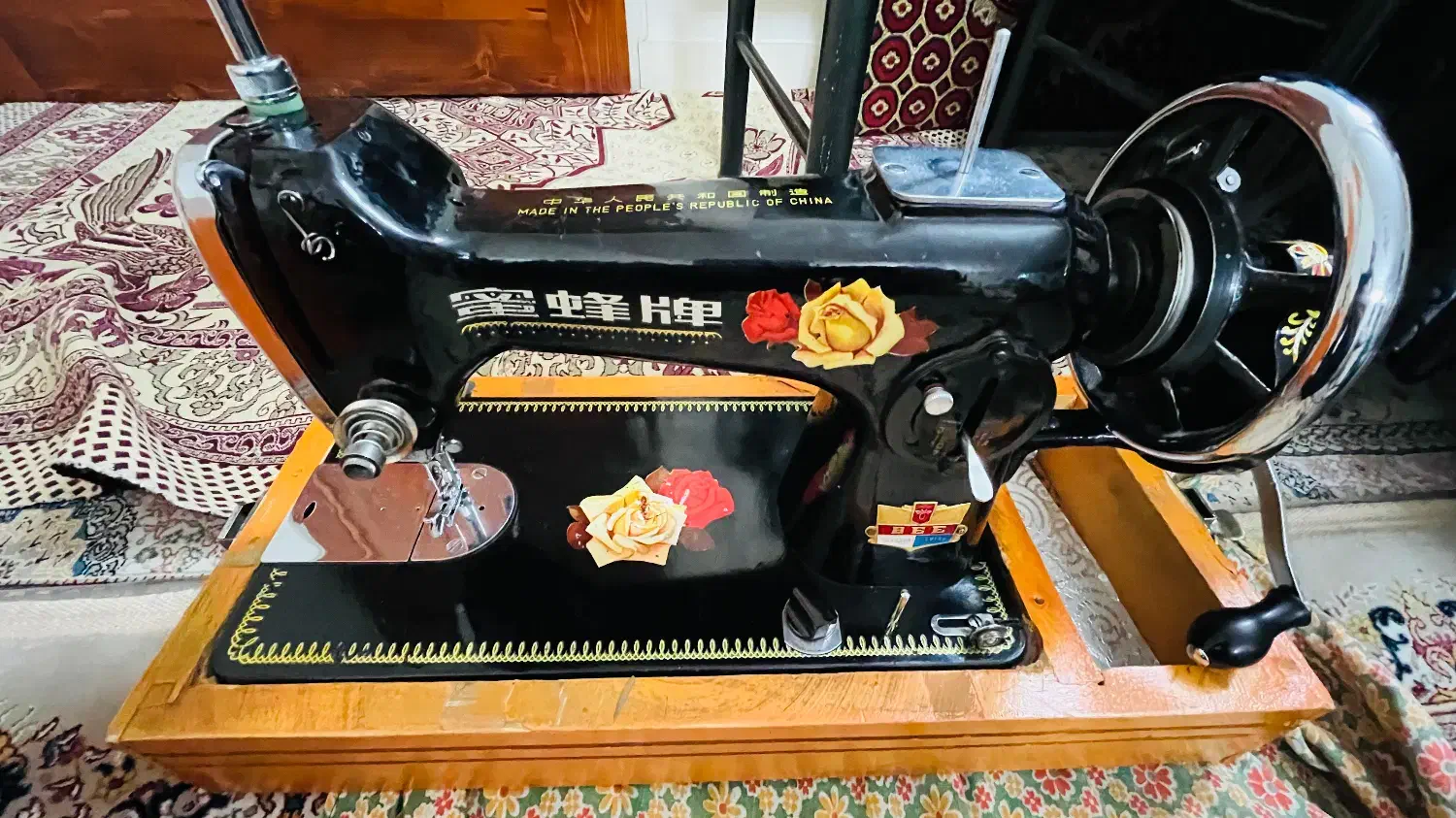 چرخ خیاطی قدیمی|چرخ خیاطی و ریسندگی|کرج, اصفهانی‌ها|دیوار