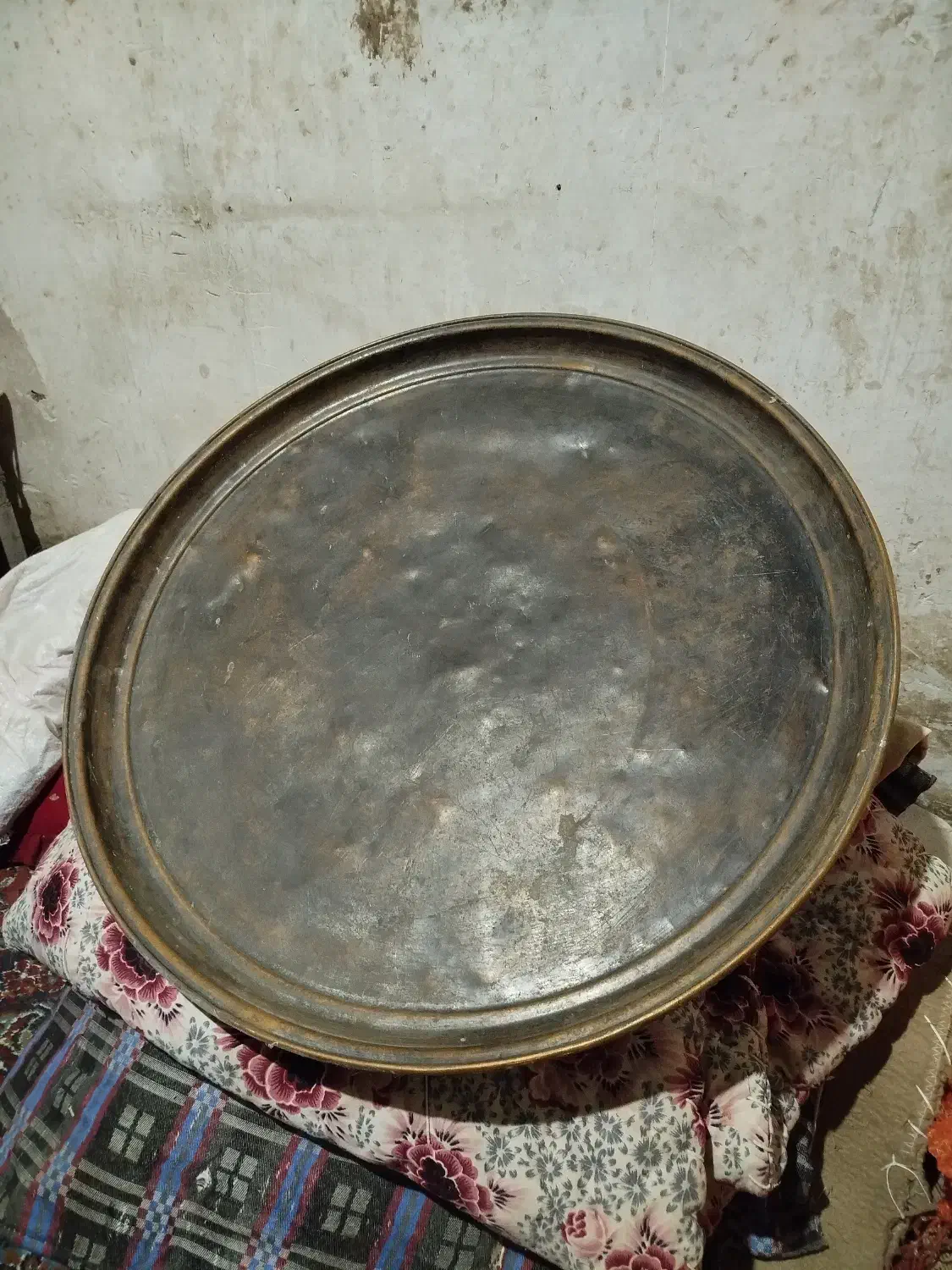 سینی مسی|کلکسیون اشیاء عتیقه|زنجان, |دیوار