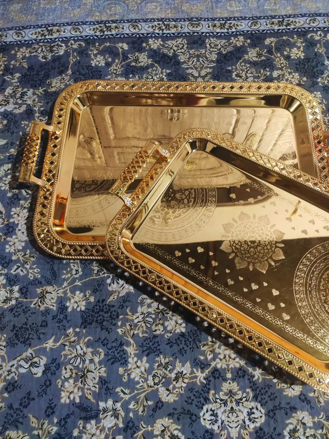 سینی طلایی|ظروف سرو و پذیرایی|زابل, |دیوار