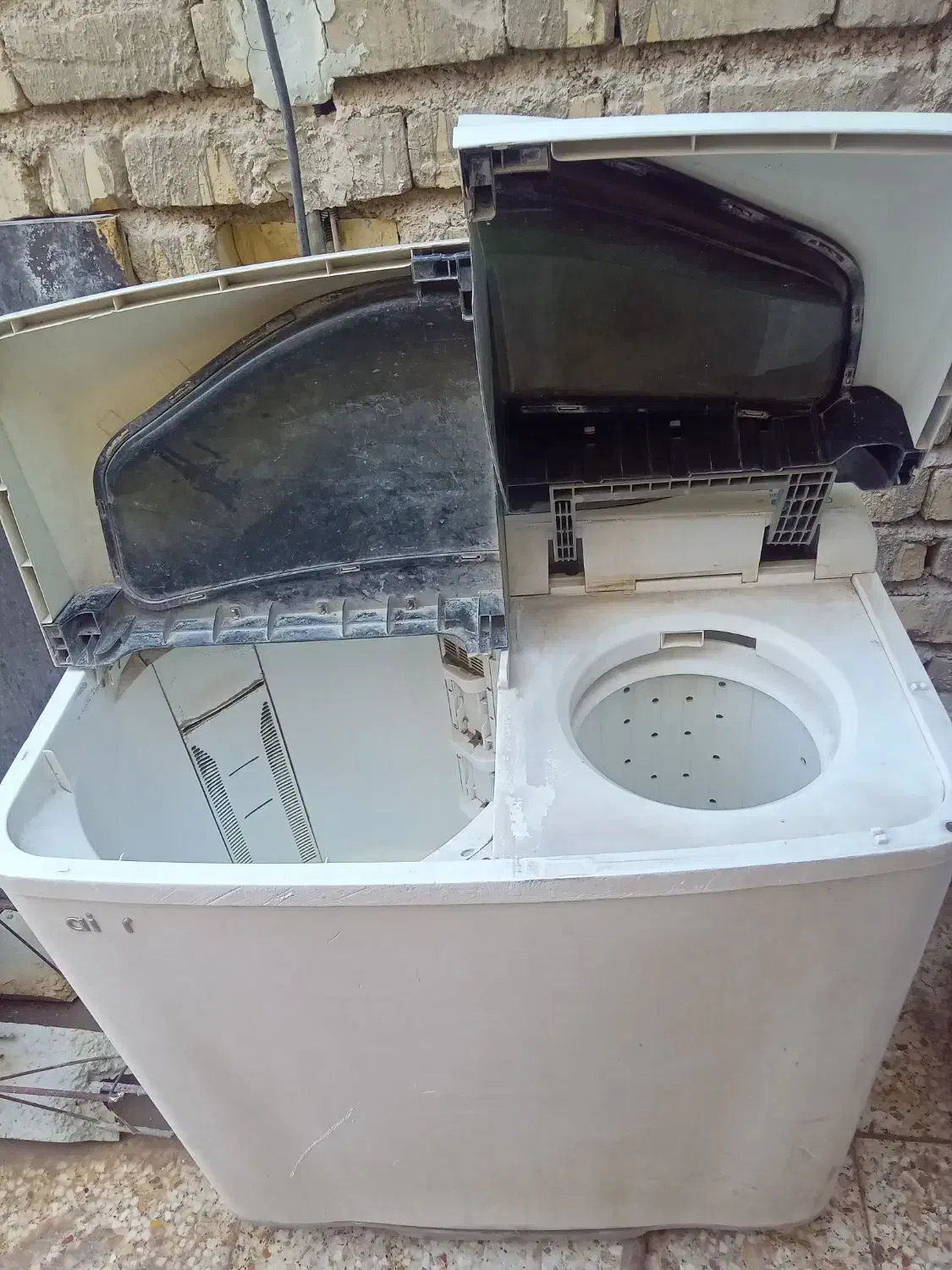 لباسشویی ۱۲ کیلویی هایر|ماشین لباسشویی و خشک‌کن لباس|شیراز, کرونی(خاتونک)|دیوار