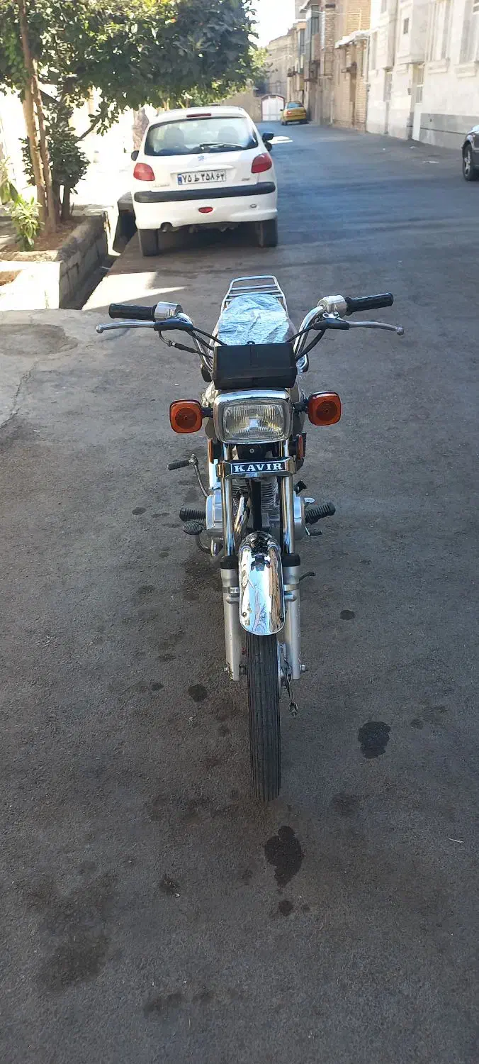 موتور سیکلت ۱۲۵ مدل ۹۳ مدارک کامل|موتورسیکلت|شیراز, مسلم|دیوار
