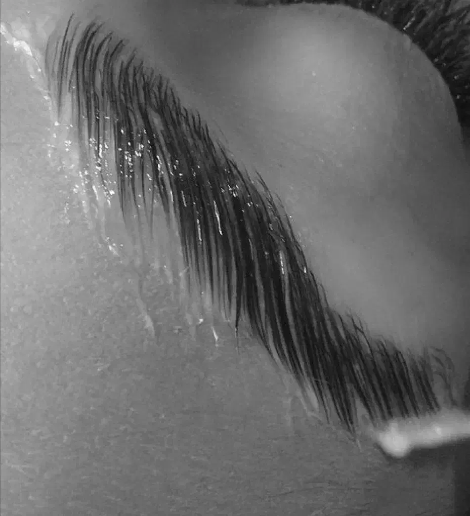 لیفت ابرو|خدمات آرایشگری و زیبایی|بندر انزلی, سامانسر|دیوار