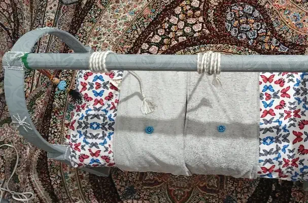 بیشکه سالم|تخت و صندلی بچه|سنندج, |دیوار