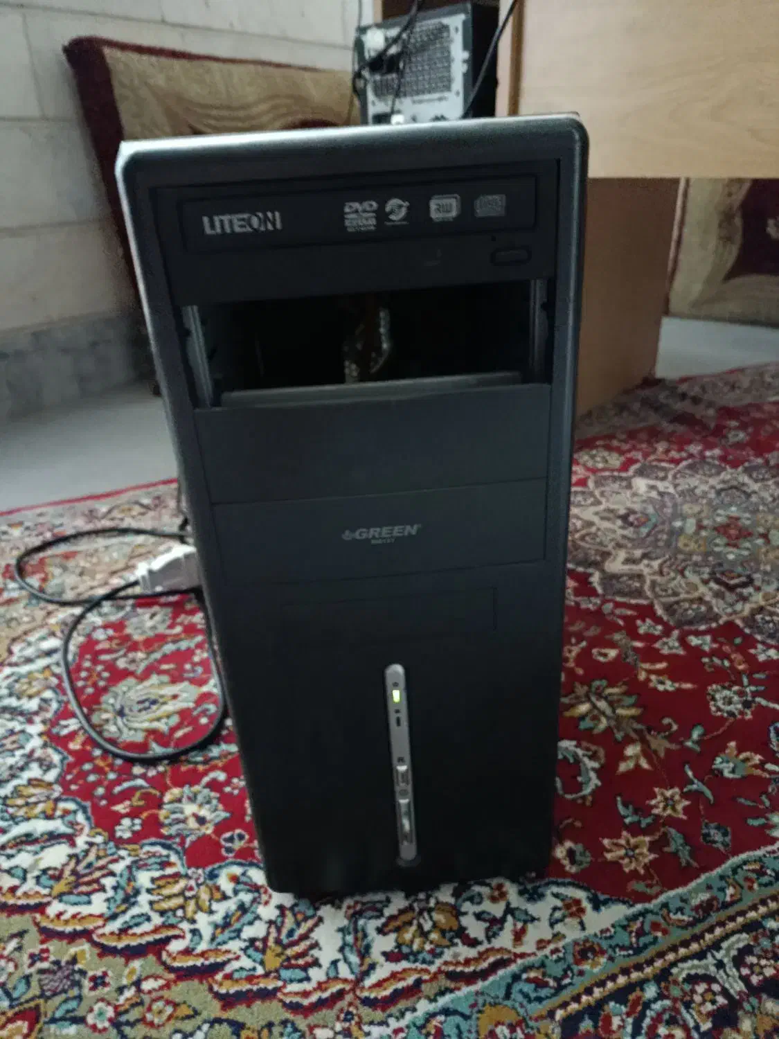 کامپیوتر|رایانه رومیزی|شهریار, شهریار|دیوار