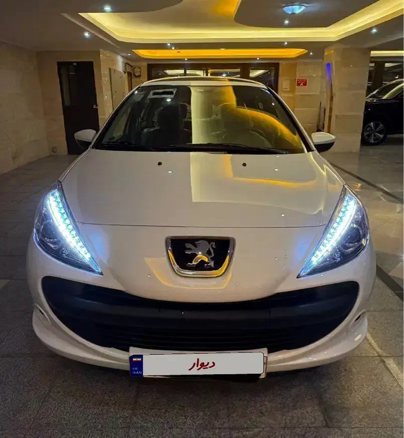 پژو۲۰۷ اتومات سقف پانا صفر۱۴۰۴ TU5P AT ارتقایافته|خودرو سواری و وانت|کرج, گوهردشت|دیوار