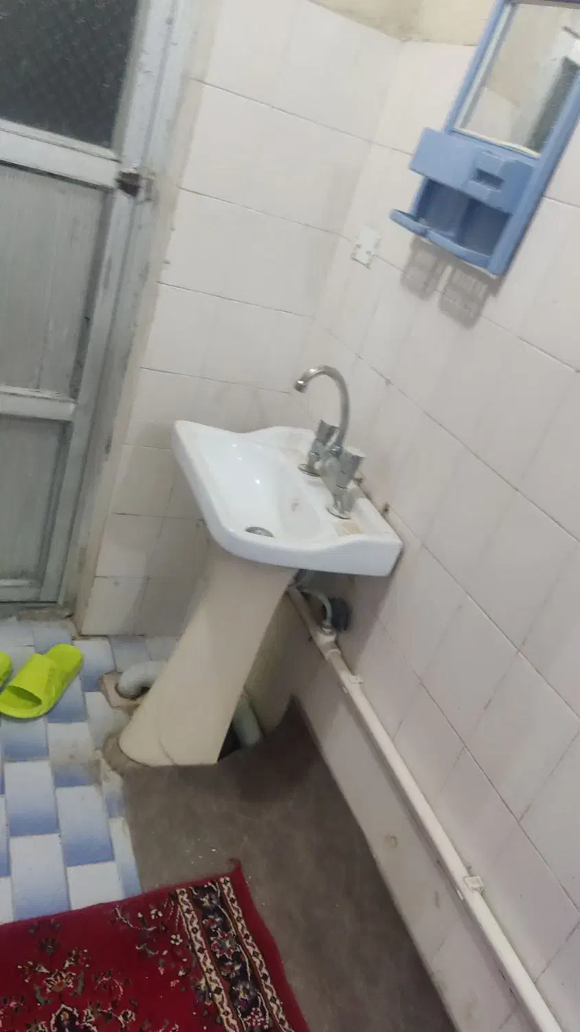 8000|رختخواب، بالش، پتو|درگهان, |دیوار