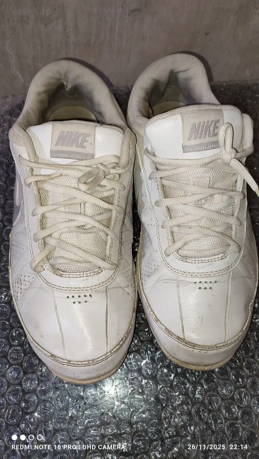 کتونی نایک ایر|کیف، کفش، کمربند|چگنی, |دیوار