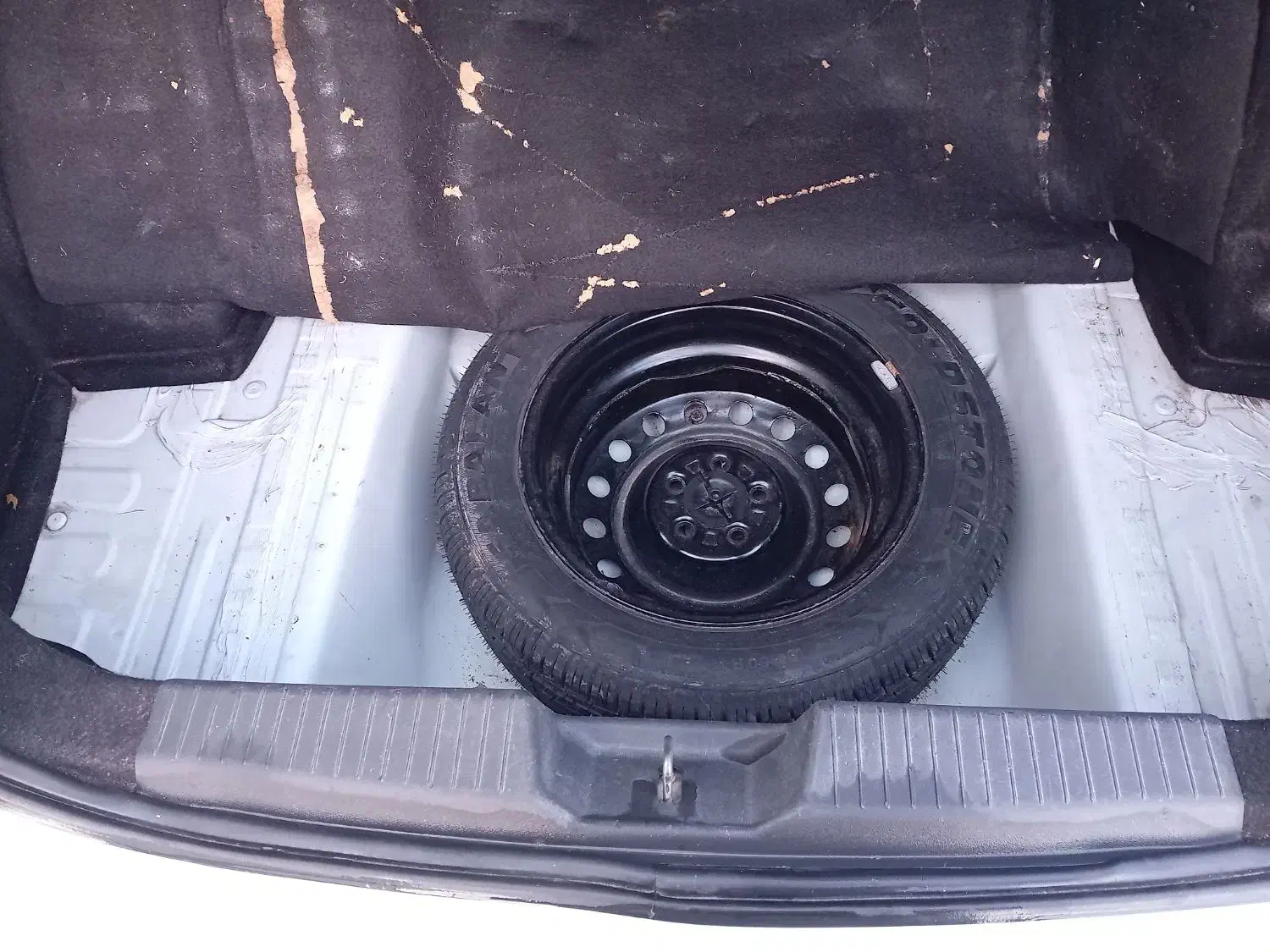 برلیانس رنگ سفید بدون رنگ و ضربه همه فابریک|خودرو سواری و وانت|بهشهر, |دیوار