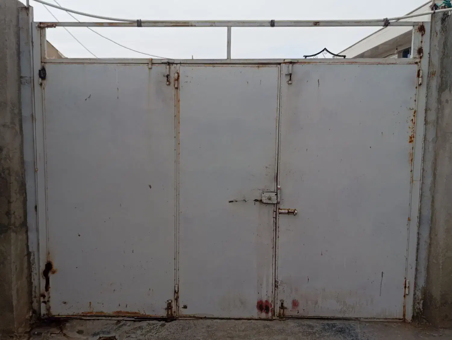 درب حیاط 3/3|مصالح و تجهیزات ساختمان|دشت ذهاب, |دیوار