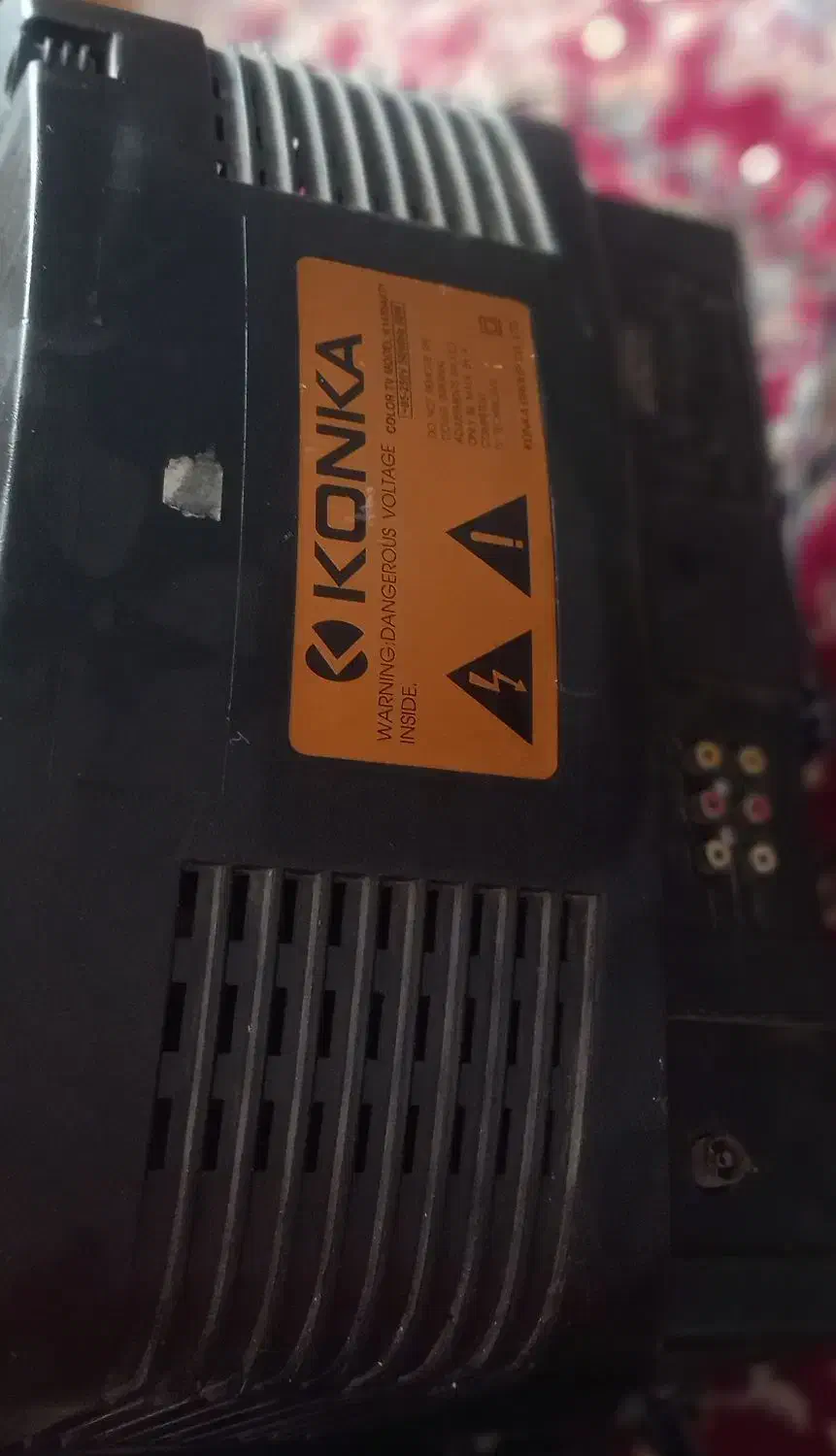 تلوزیون کنیکا|تلویزیون و پروژکتور|تربت‌حیدریه, آغوی|دیوار