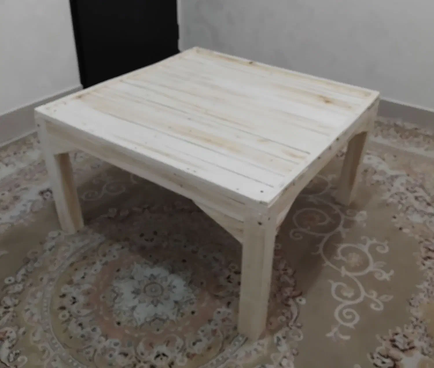 کرسی چوبی|بخاری، هیتر، شومینه|کاشان, پشت شهربانی|دیوار