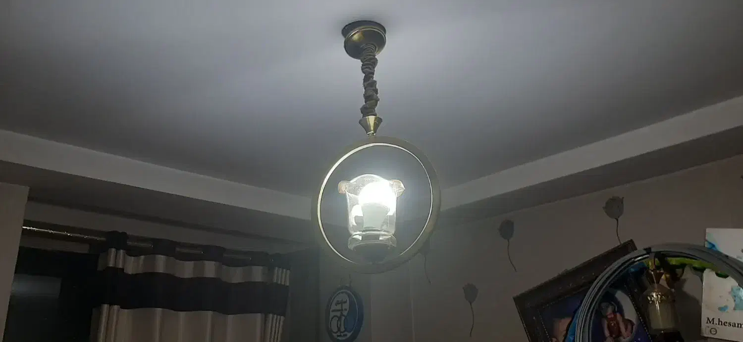 لوستر برنجی|لوستر و چراغ آویز|گلستان (تهران), |دیوار