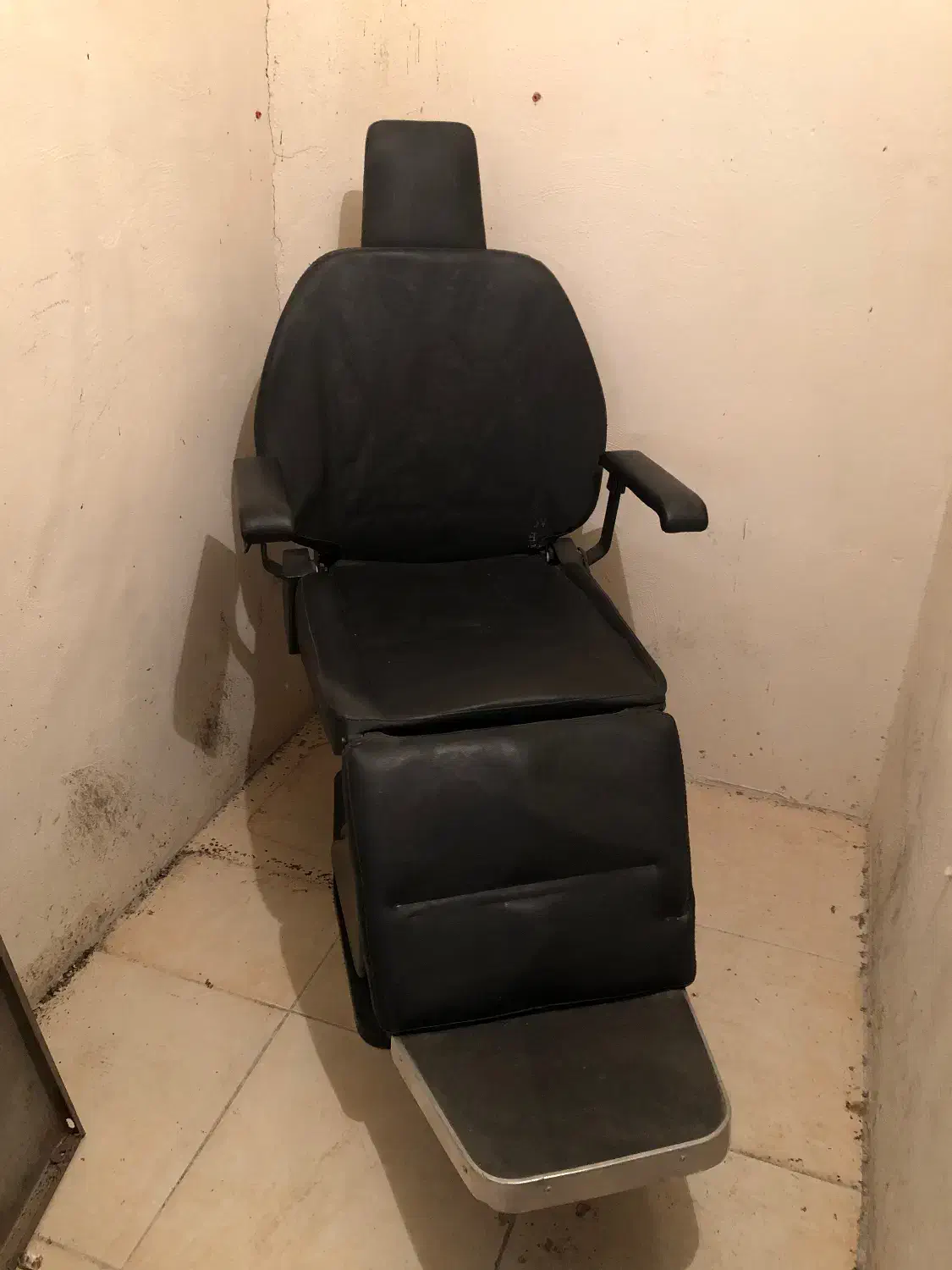 صندلی برقی تخت شو|آرایشگاه و سالنهای زیبایی|اصفهان, بیدآباد|دیوار