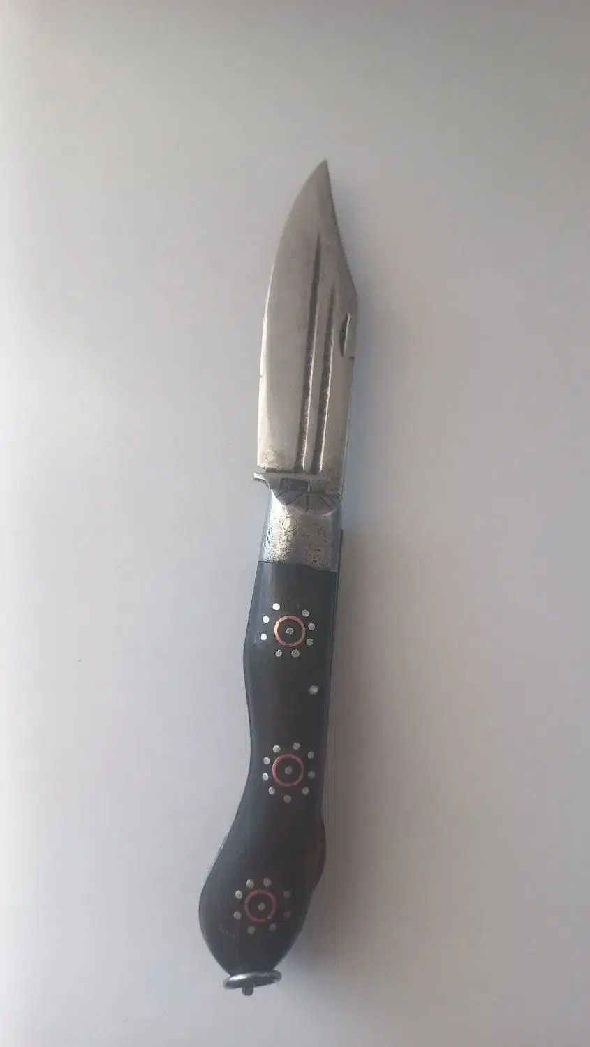 چاقوی مختار جنگی|کلکسیون اشیاء عتیقه|خوی, |دیوار